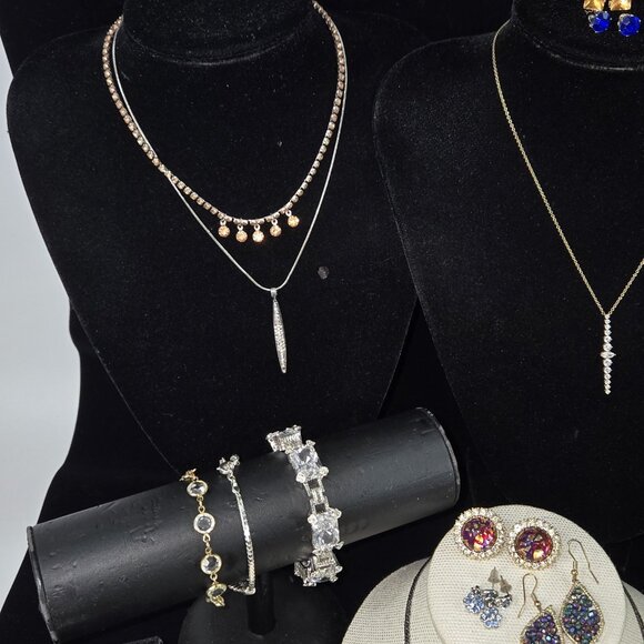 Bling Jewelry Lot 50pc Rhinestones Necklaces Earrings Bracelets - Picture 6 of 6